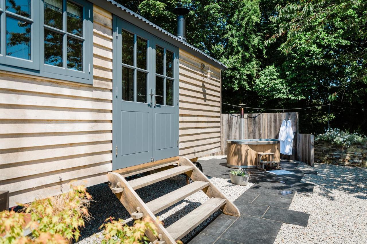 Boutique Cornish Shepherd'S Hut With Hot Tub لاونسستون المظهر الخارجي الصورة