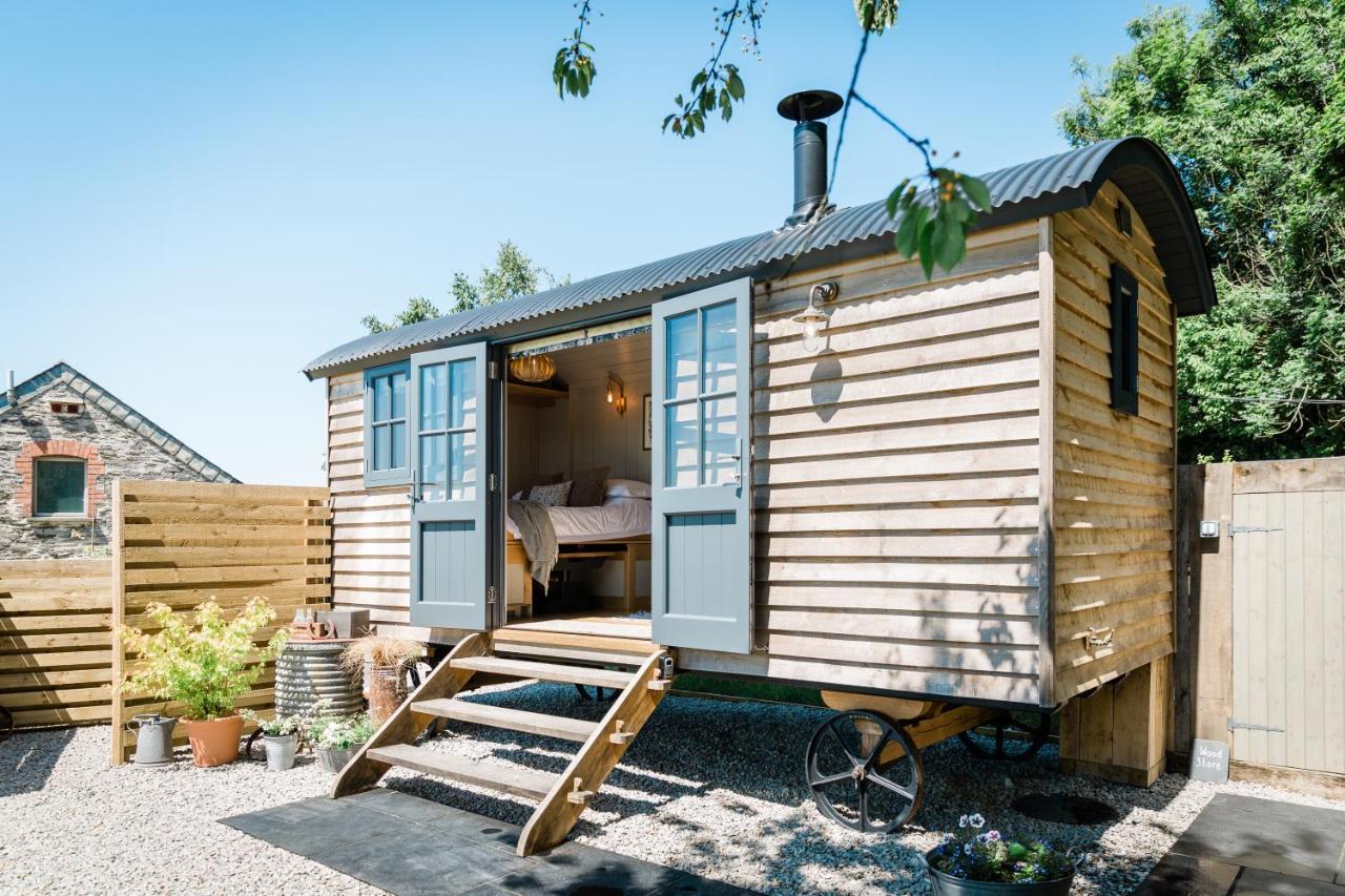 Boutique Cornish Shepherd'S Hut With Hot Tub لاونسستون المظهر الخارجي الصورة